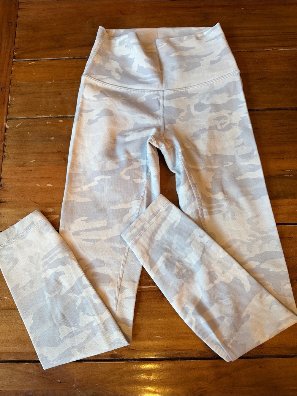 Women’s Neutral Camo High-Waist Leggings